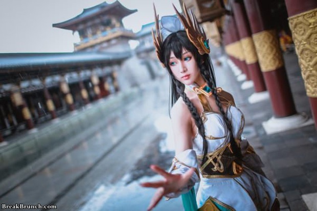 LMHT: Ngắm nhìn vẻ đẹp thoát tục tựa tiên nữ của cosplayer Trung Quốc trong bộ ảnh Irelia Thánh Kiếm - Ảnh 9.