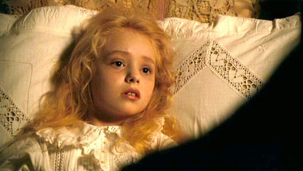 Dàn thiên thần Hollywood có khuôn mặt đẹp vô thực: Con gái Bella - Edward và cô bé xinh nhất thế giới dậy thì ra sao? - Ảnh 25.
