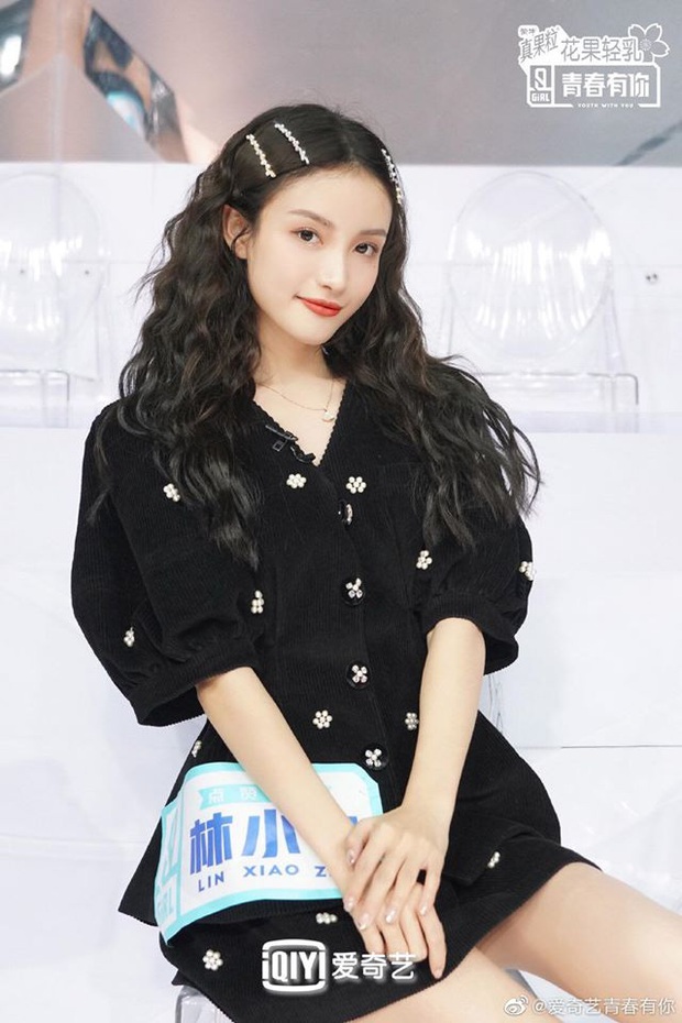 Hot girl Weibo một thời khiến Lisa phấn khích khi đột nhiên hóa... Thủy thủ mặt trăng trên sân khấu - Ảnh 5. Hot girl Weibo một thời khiến Lisa phấn khích khi đột nhiên hóa... Thủy thủ mặt trăng trên sân khấu - Ảnh 5.
