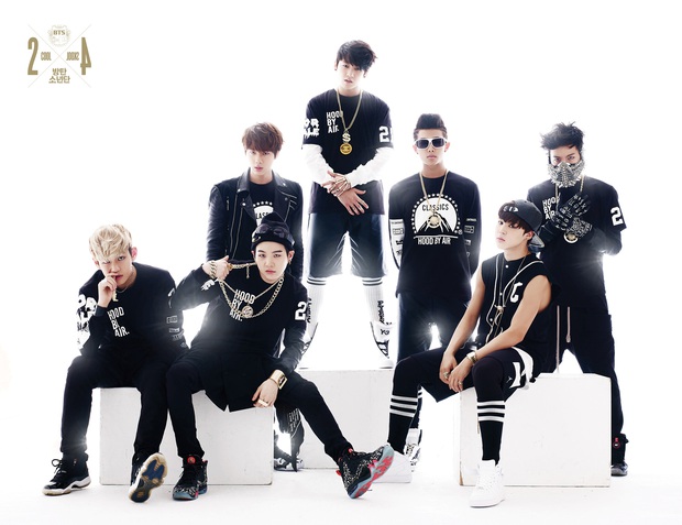 Gặp nhau trên sân khấu khi BTS là tân binh, G-Dragon chỉ hỏi về dòng chữ trên áo mà làm SUGA “cứng họng”, fan nghe xong ai nấy đều xót xa - Ảnh 5. Gặp nhau trên sân khấu khi BTS là tân binh, G-Dragon chỉ hỏi về dòng chữ trên áo mà làm SUGA “cứng họng”, fan nghe xong ai nấy đều xót xa - Ảnh 5.