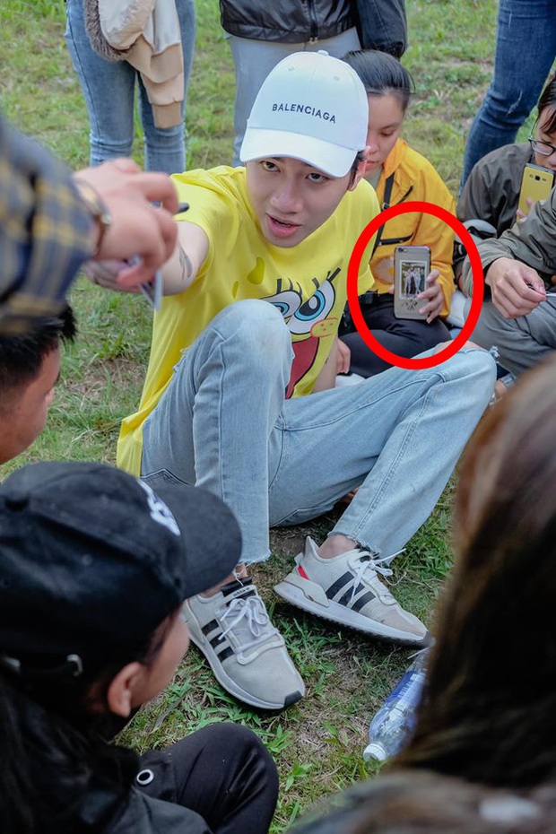 K-ICM vẫn tình sâu nghĩa nặng Jack: Điện thoại vẫn để hình chụp chung, poster xưa vẫn xuất hiện trên trang cá nhân trong khi đối phương xóa sạch? - Ảnh 3.