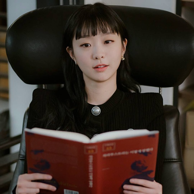 Hậu trường Itaewon Class gây sốt: Màn đọ sắc hiếm của bộ 3 mỹ nhân cướp spotlight của nụ hôn Seo Joon dành cho Dami - Ảnh 7. Hậu trường Itaewon Class gây sốt: Màn đọ sắc hiếm của bộ 3 mỹ nhân cướp spotlight của nụ hôn Seo Joon dành cho Dami - Ảnh 7.