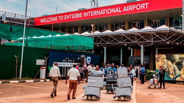 COVID-19: Zimbabwe có ca tử vong đầu tiên, Nam Phi phong toả toàn quốc - Ảnh 1.
