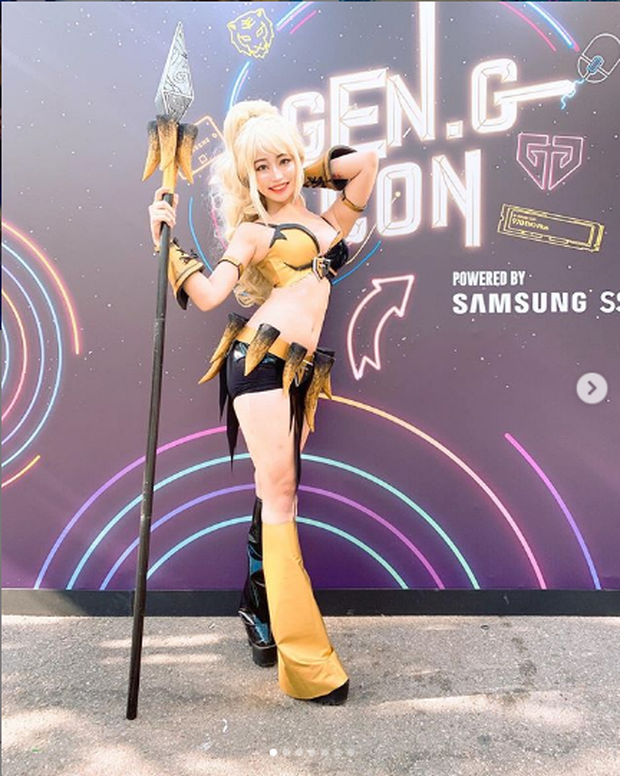 Ngỡ ngàng trước bộ ảnh cosplay Zoe Tiệc bể bơi siêu thực của nữ cosplayer Hàn Quốc Hanna - Ảnh 9.