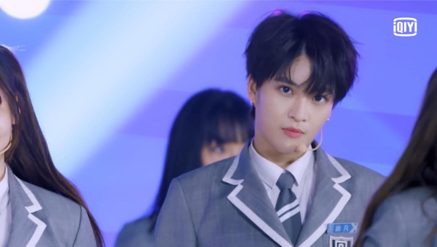 Không phải Ngu Thư Hân, cô nàng đẹp trai này mới là center cho ca khúc chủ đề của Thanh xuân có bạn! - Ảnh 19.