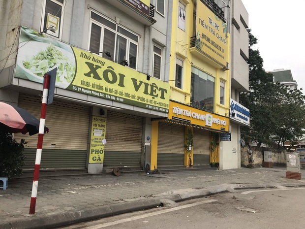 Chủ cửa hàng thực hiện lệnh đóng cửa quán để chống dịch COVID-19: “Sức khoẻ là vốn quý nhất, mong Hà Nội sớm bình yên trở lại!” - Ảnh 1. Chủ cửa hàng thực hiện lệnh đóng cửa quán để chống dịch COVID-19: “Sức khoẻ là vốn quý nhất, mong Hà Nội sớm bình yên trở lại!” - Ảnh 1.