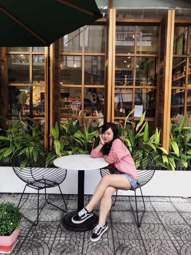 Đang yên đang lành bỗng thành F3, gái xinh luyện thêm cả rổ skill hay ho sau 14 ngày cách ly tại nhà - Ảnh 4. Đang yên đang lành bỗng thành F3, gái xinh luyện thêm cả rổ skill hay ho sau 14 ngày cách ly tại nhà - Ảnh 4.