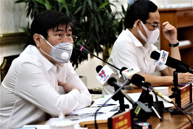 TP.HCM: Giảm thu nhập tăng thêm của cán bộ, công chức để hỗ trợ người lao động 1 triệu đồng/tháng - Ảnh 2. TP.HCM: Giảm thu nhập tăng thêm của cán bộ, công chức để hỗ trợ người lao động 1 triệu đồng/tháng - Ảnh 2.