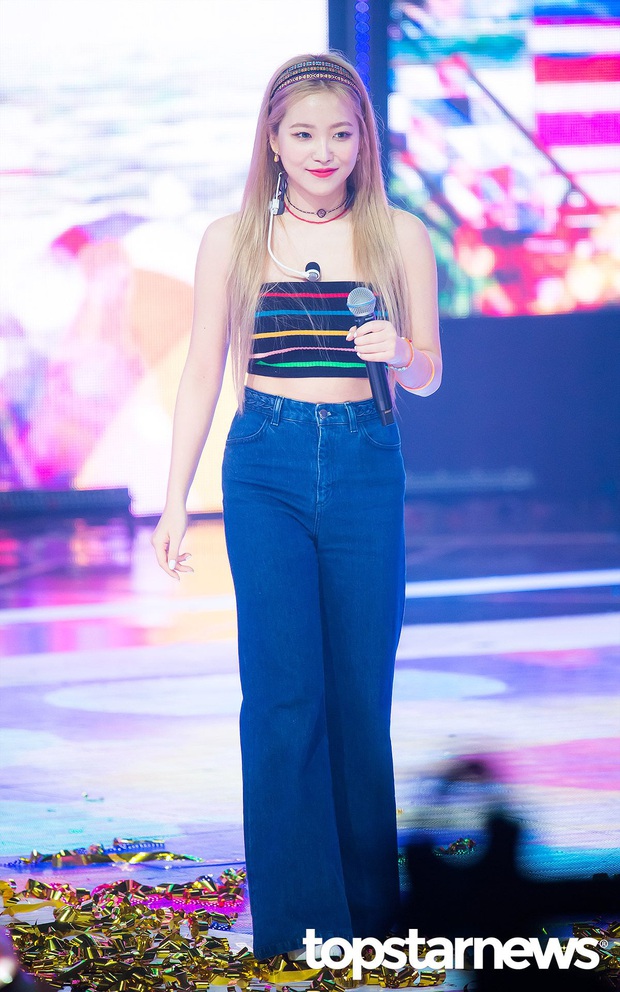 Thuộc team chân ngắn của Kpop nhưng Yeri (Red Velvet) vẫn mặc quần jeans siêu nuột, ra là có bí kíp cả - Ảnh 7.