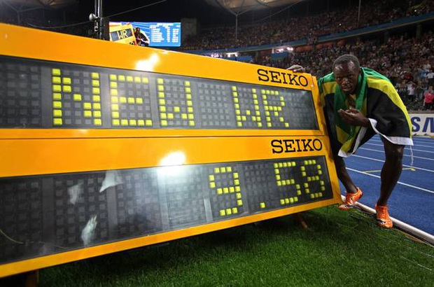Nữ hoàng nhạc Pop Britney Spears khiến dân tình sốc nặng khi tự nhận phá kỷ lục của Usain Bolt tới 4 giây, còn đưa ra luôn cơ sở để chứng minh - Ảnh 2. Nữ hoàng nhạc Pop Britney Spears khiến dân tình sốc nặng khi tự nhận phá kỷ lục của Usain Bolt tới 4 giây, còn đưa ra luôn cơ sở để chứng minh - Ảnh 2.