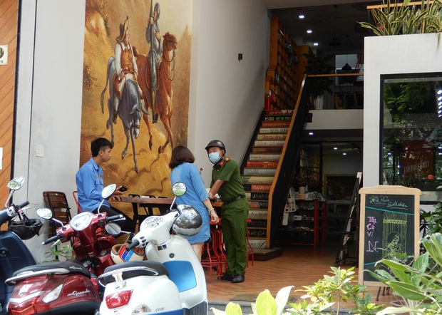 Hàng loạt hàng quán ở Đà Nẵng đóng cửa thực hiện lệnh giới nghiêm - Ảnh 17.