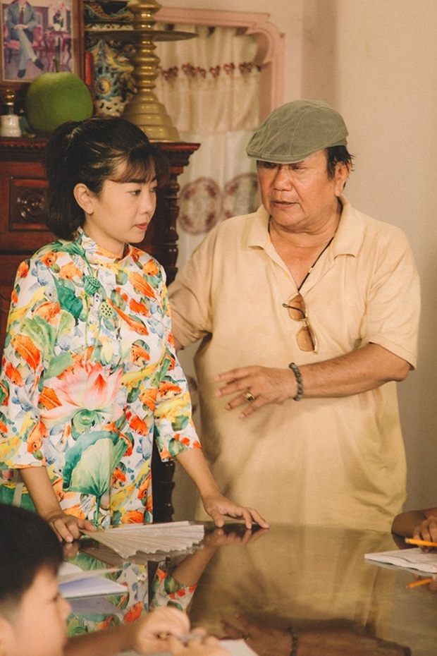 Nghẹn lòng loạt ảnh hậu trường miệng cười tươi rói của cố diễn viên Mai Phương ở dự án phim cuối cùng - Ảnh 8.