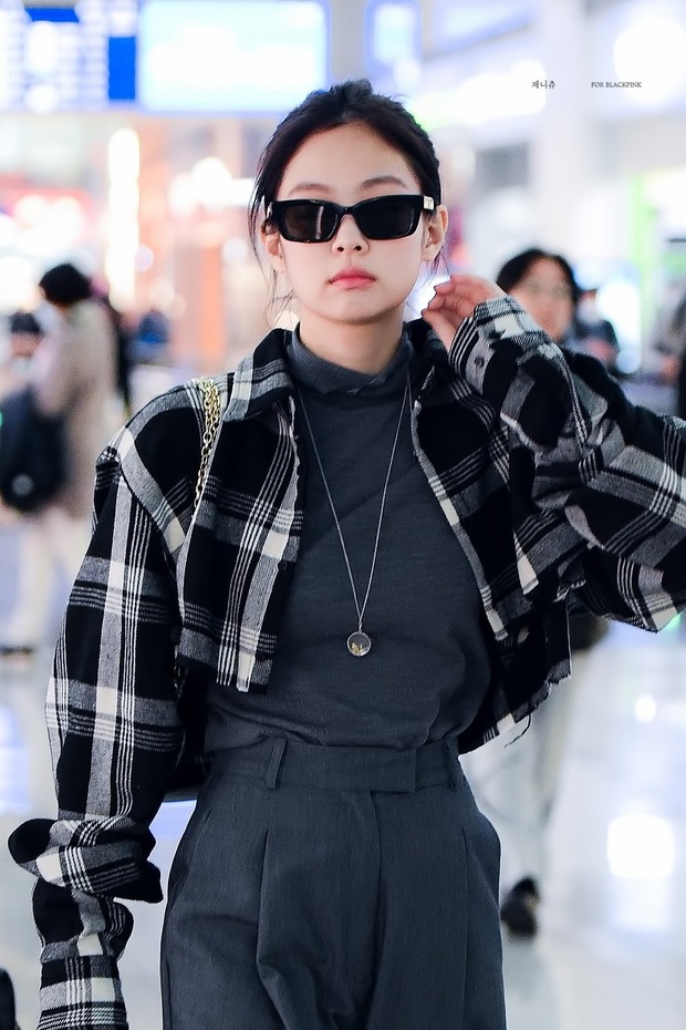 Trả lời phỏng vấn với Vogue, Jennie tiện nhắc nhở và dằn mặt chính công ty chủ quản YG? - Ảnh 4. Trả lời phỏng vấn với Vogue, Jennie tiện nhắc nhở và dằn mặt chính công ty chủ quản YG? - Ảnh 4.