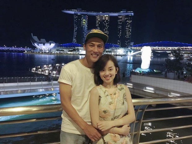 Chuyện cầu thủ yêu mỹ nhân Vbiz: Người bất chấp tẩy chay rồi vẫn tan vỡ, người vượt mọi hoài nghi viên mãn không ngờ - Ảnh 12. Chuyện cầu thủ yêu mỹ nhân Vbiz: Người bất chấp tẩy chay rồi vẫn tan vỡ, người vượt mọi hoài nghi viên mãn không ngờ - Ảnh 12.
