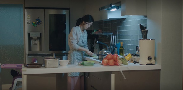 Mỹ nhân tình địch của Kim Tae Hee ở HI BYE, MAMA: Người mới thua đau đầy đáng thương trước người vợ quá cố - Ảnh 5. Mỹ nhân tình địch của Kim Tae Hee ở HI BYE, MAMA: Người mới thua đau đầy đáng thương trước người vợ quá cố - Ảnh 5.