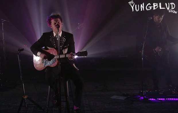 Chuỗi concert của BTS vẫn có thể thu về tới... 1,1 tỷ đô bất chấp đại dịch nếu xài chiêu mà bạn trai tin đồn Halsey đã áp dụng thành công! - Ảnh 8.