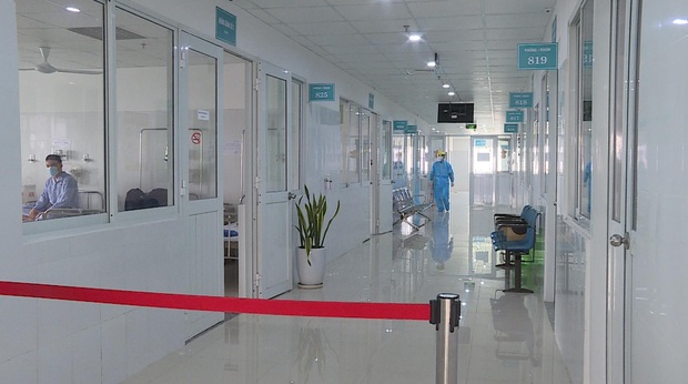 Đã tìm được nữ du khách Mỹ nghi nhiễm Covid-19 trốn khỏi bệnh viện ở Đà Nẵng - Ảnh 2.