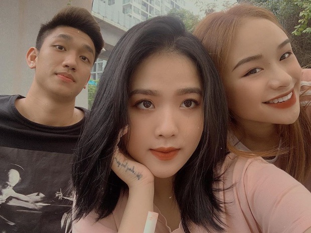 Tình tin đồn một thời của Quang Hải nói về việc bị bỏ rơi: Còn vạn người muốn được ôm lấy mình mà - Ảnh 2.