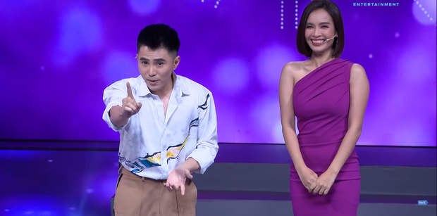 Thánh ế Ái Phương lần đầu được đấu giá trên sân khấu nhưng lại bị dàn trai đẹp... đùn đẩy - Ảnh 2. Thánh ế Ái Phương lần đầu được đấu giá trên sân khấu nhưng lại bị dàn trai đẹp... đùn đẩy - Ảnh 2.