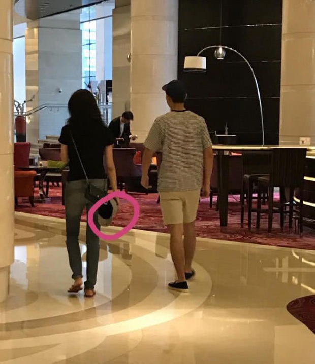 So kè 3 nam thần hot nhất Cbiz: Tiêu Chiến bị tẩy chay, Vương Nhất Bác - Lý Hiện lao đao vì loạt phốt đen trong quá khứ - Ảnh 24. So kè 3 nam thần hot nhất Cbiz: Tiêu Chiến bị tẩy chay, Vương Nhất Bác - Lý Hiện lao đao vì loạt phốt đen trong quá khứ - Ảnh 24.