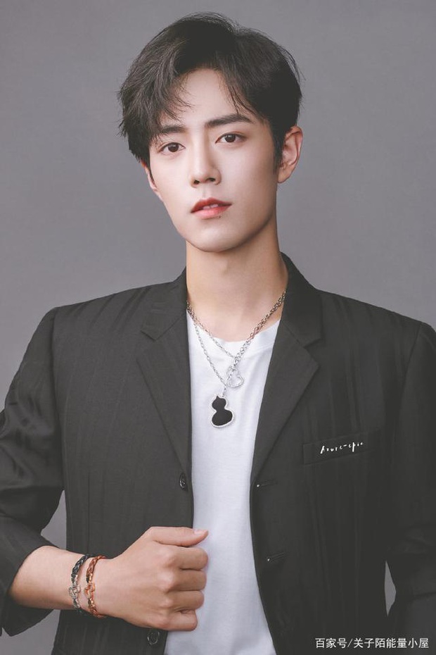 So kè 3 nam thần hot nhất Cbiz: Tiêu Chiến bị tẩy chay, Vương Nhất Bác - Lý Hiện lao đao vì loạt phốt đen trong quá khứ - Ảnh 32. So kè 3 nam thần hot nhất Cbiz: Tiêu Chiến bị tẩy chay, Vương Nhất Bác - Lý Hiện lao đao vì loạt phốt đen trong quá khứ - Ảnh 32.