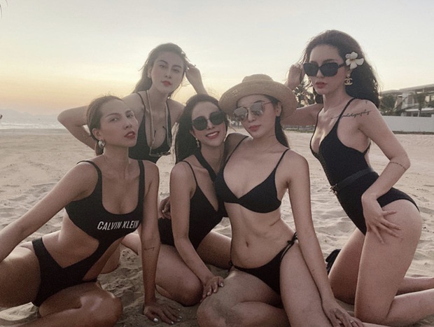 Đọ body chuẩn chỉnh của hội bạn thân Vbiz: Ai cũng miễn chê, nhóm Hương Giang gây choáng nhất vì quá cực phẩm! - Ảnh 6. Đọ body chuẩn chỉnh của hội bạn thân Vbiz: Ai cũng miễn chê, nhóm Hương Giang gây choáng nhất vì quá cực phẩm! - Ảnh 6.