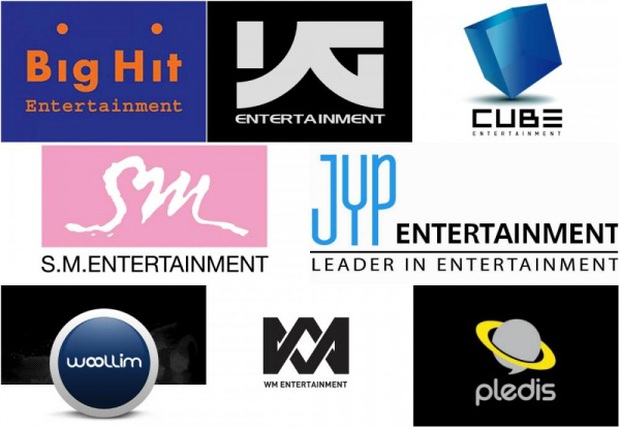 Vạch trần sự thật về nghề staff cho idol hàng triệu fan Kpop ao ước: Áp lực, bị chửi rủa, bất ngờ nhất là tiền lương - Ảnh 2. Vạch trần sự thật về nghề staff cho idol hàng triệu fan Kpop ao ước: Áp lực, bị chửi rủa, bất ngờ nhất là tiền lương - Ảnh 2.