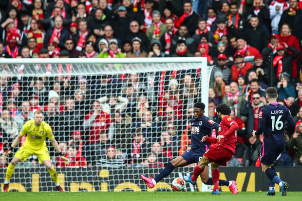 Công thần cứu thua ngay trên vạch vôi, Liverpool chật vật tìm lại cảm hứng chiến thắng trước đội bóng đứng gần cuối bảng - Ảnh 3.