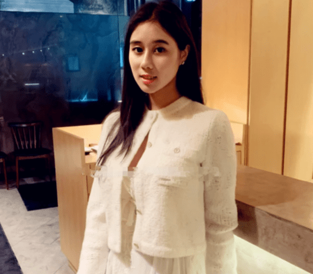 Ảnh tháo niềng răng của thiên kim tiểu thư út ít gia tộc trùm sòng bạc Macau gây sốt: Nhan sắc thăng cấp quá ngoạn mục! - Ảnh 4. Ảnh tháo niềng răng của thiên kim tiểu thư út ít gia tộc trùm sòng bạc Macau gây sốt: Nhan sắc thăng cấp quá ngoạn mục! - Ảnh 4.