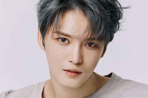 Jaejoong (JYJ) xác nhận nhiễm COVID-19, 1 tiếng sau sửa lại tâm thư và thừa nhận đây là trò đùa Cá tháng Tư - Ảnh 2.