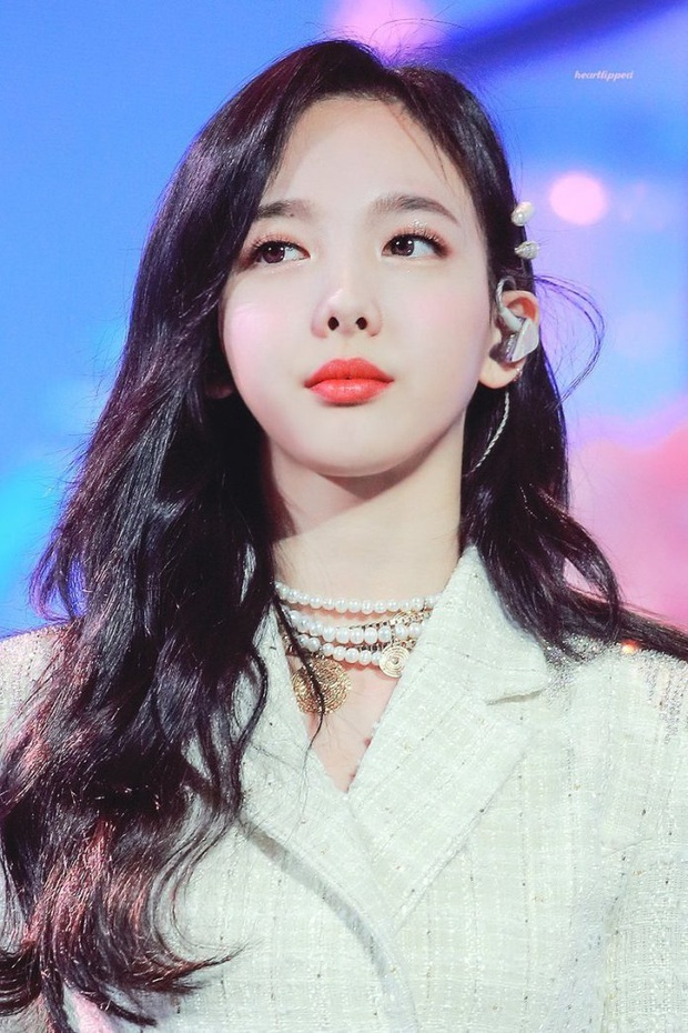 nayeon-n-15867582624542103479100.jpeg