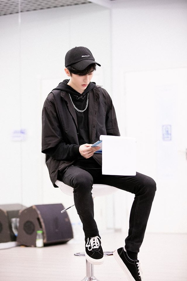 Thái Từ Khôn: Từ một mẩu hụt của TFBoys đến Host toàn năng tại Thanh xuân có bạn - Ảnh 13. Thái Từ Khôn: Từ một mẩu hụt của TFBoys đến Host toàn năng tại Thanh xuân có bạn - Ảnh 13.