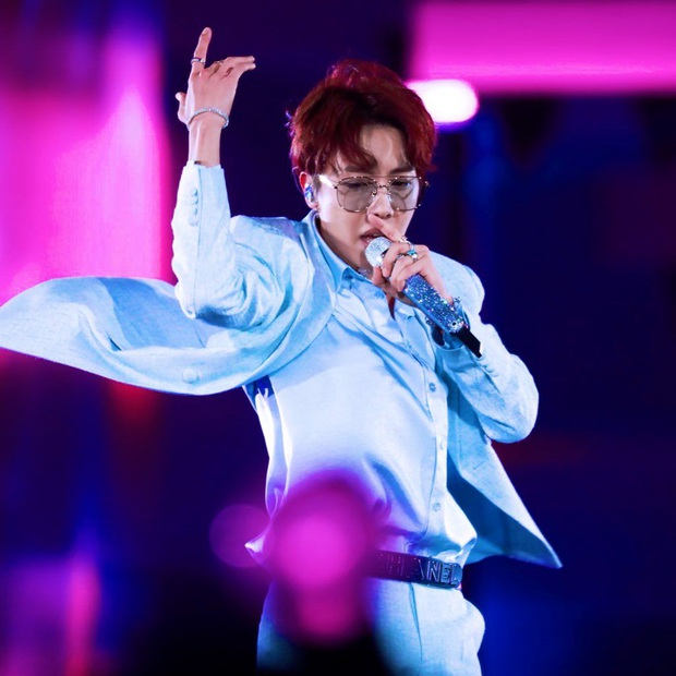 Phân đoạn vũ đạo của j-hope (BTS) trong MV ON được khen hết lời: Tưởng dễ xơi hóa ra khó nhất bài, không thành viên nào khác có thể làm được - Ảnh 3. Phân đoạn vũ đạo của j-hope (BTS) trong MV ON được khen hết lời: Tưởng dễ xơi hóa ra khó nhất bài, không thành viên nào khác có thể làm được - Ảnh 3.