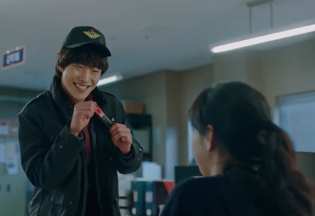 Quân Vương Bất Diệt mới tập 2 đã tràn ngập quảng cáo, Lee Min Ho đóng phim mà tưởng đang quay CF - Ảnh 2.