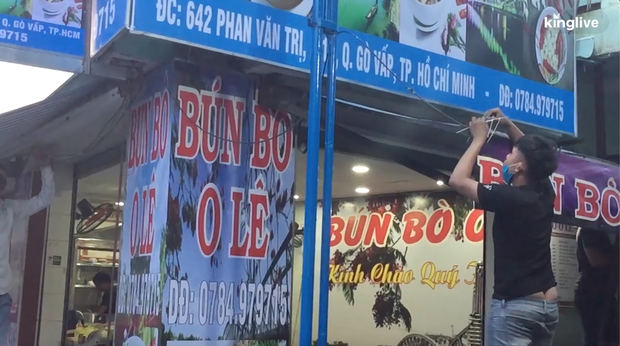Clip: Các quán ăn ở Hà Nội và TP.HCM tất bật chuẩn bị để có thể buôn bán lại sau khi được nới lỏng cách ly xã hội - Ảnh 2. Clip: Các quán ăn ở Hà Nội và TP.HCM tất bật chuẩn bị để có thể buôn bán lại sau khi được nới lỏng cách ly xã hội - Ảnh 2.