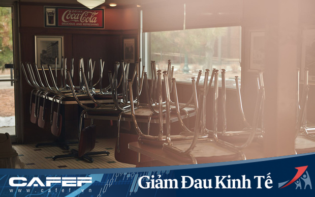 Mỹ ghi nhận 4,4 triệu đơn trợ cấp thất nghiệp trong 1 tuần, toàn bộ số việc làm trong hơn 1 thập kỷ qua bị xoá sạch chỉ sau 5 tuần - Ảnh 1.