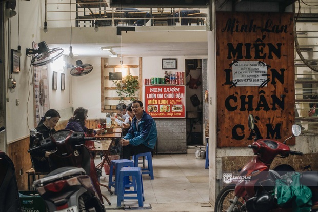 Phở đã bán, xôi đã mở, người Hà Nội mong lắm bữa quà sáng nóng hổi sau chuỗi ngày cách ly - Ảnh 8.