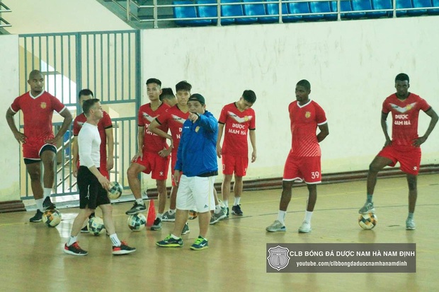 Các CLB V.League lên kế hoạch tập trung trở lại sau khi kết thúc giãn cách xã hội - Ảnh 3.