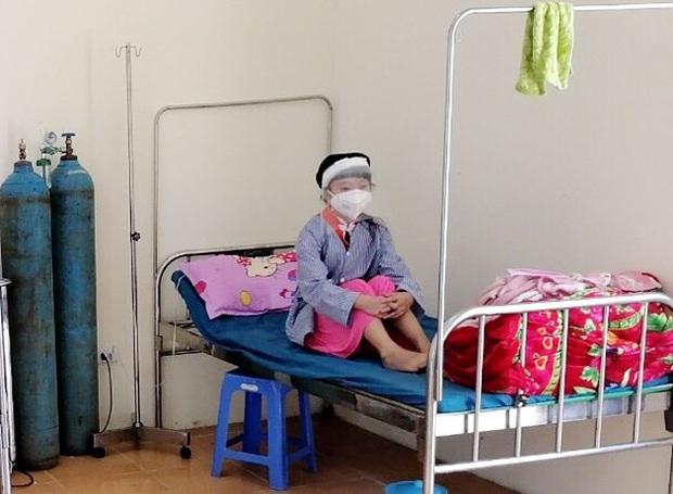 Bệnh nhân 268 nhiễm covid -19 ở Hà Giang đã âm tính lần 1 sau một tuần điều trị - Ảnh 1.