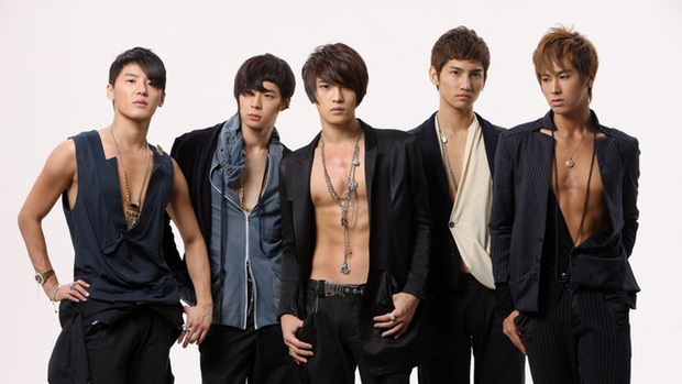 Đội hình lâu năm nhất của 9 nhóm nhạc Kpop: DBSK mất thành viên nhưng vẫn chạy tốt cả thập kỉ, 1 nhóm lập kỉ lục 22 năm chưa từng đổi người - Ảnh 4. Đội hình lâu năm nhất của 9 nhóm nhạc Kpop: DBSK mất thành viên nhưng vẫn chạy tốt cả thập kỉ, 1 nhóm lập kỉ lục 22 năm chưa từng đổi người - Ảnh 4.