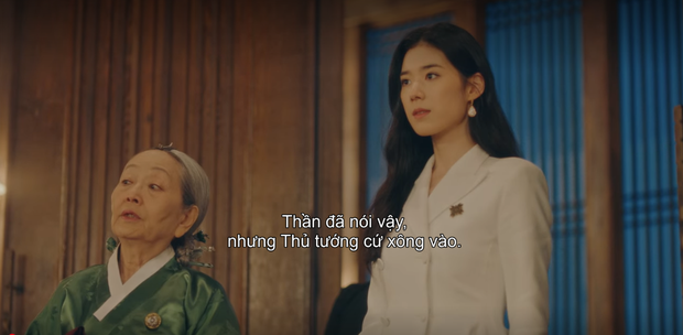 Nữ thủ tướng làm càn xông vào cung của Lee Min Ho ở tập 4 Quân Vương Bất Diệt: Ơ kìa chị đâu phải là hoàng hậu? - Ảnh 6.