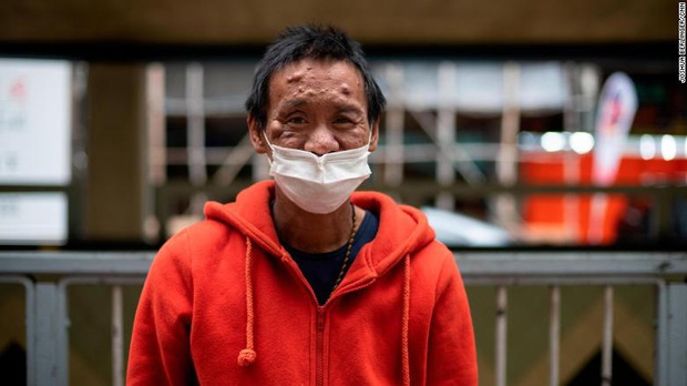 Bi kịch thế giới nhà chuồng cọp ở Hong Kong những ngày cách ly xã hội: Mỗi phòng cả chục người, giãn cách kiểu gì bây giờ? - Ảnh 3.