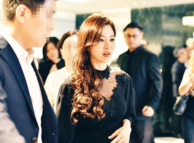 Chỉ mong Song Hye Kyo mãi nhẹ nhàng xinh đẹp tựa nữ thần, đừng 5 lần 7 lượt cố quá đến mức dọa fan thế này - Ảnh 6.