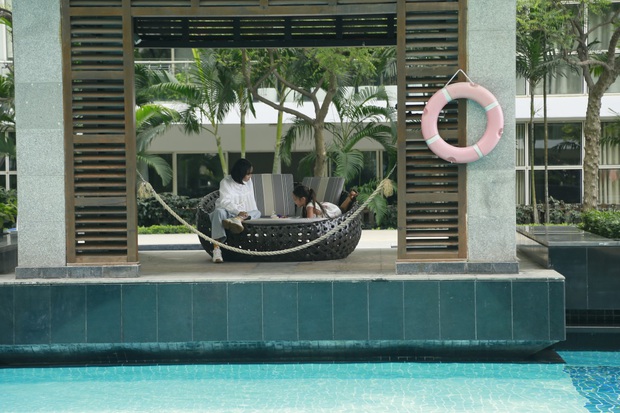 Thu Trang xúc động khi thấy con trai quyết bảo vệ bức ảnh gia đình khi người lạ tới “siết” - Ảnh 5. Thu Trang xúc động khi thấy con trai quyết bảo vệ bức ảnh gia đình khi người lạ tới “siết” - Ảnh 5.