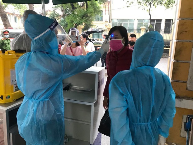 Giám đốc Bệnh viện Phụ sản TW: Chúng tôi không từ chối bất cứ sản phụ nào từ vùng có nguy cơ - Ảnh 2. Giám đốc Bệnh viện Phụ sản TW: Chúng tôi không từ chối bất cứ sản phụ nào từ vùng có nguy cơ - Ảnh 2.