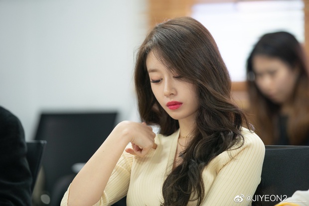 Lộ ảnh Jiyeon (T-ara) thời bé, đúng là mỹ nhân từ nhỏ nhưng nhan sắc của bố cô nàng còn gây chú ý hơn - Ảnh 8. Lộ ảnh Jiyeon (T-ara) thời bé, đúng là mỹ nhân từ nhỏ nhưng nhan sắc của bố cô nàng còn gây chú ý hơn - Ảnh 8.