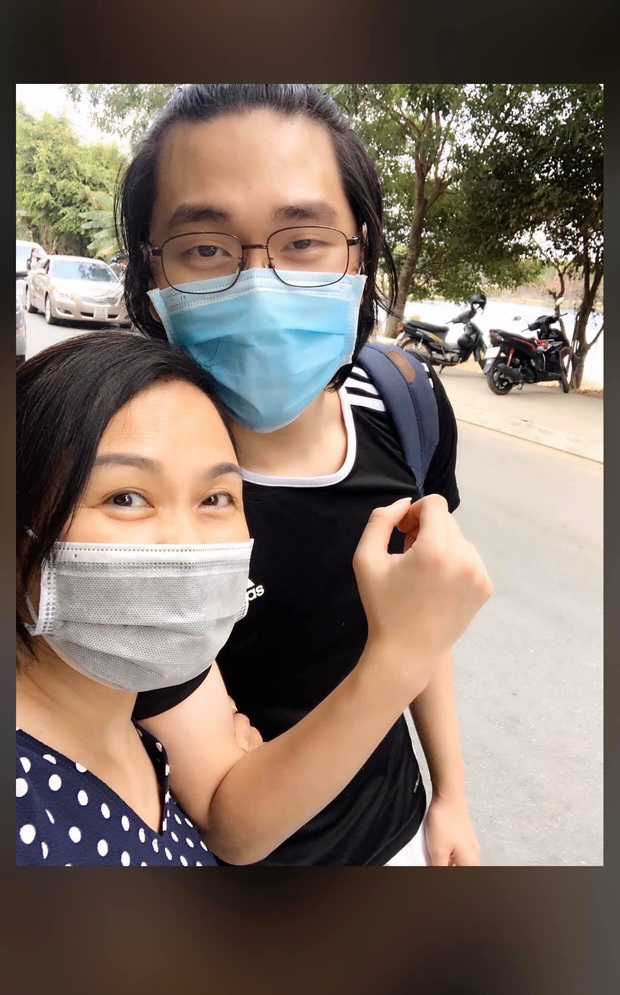 Hành trình của người mẹ đón con trai là du học sinh trở về từ khu cách ly sau 14 ngày - Ảnh 8. Hành trình của người mẹ đón con trai là du học sinh trở về từ khu cách ly sau 14 ngày - Ảnh 8.