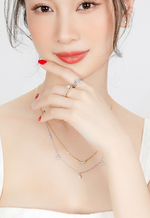 Hội chị em work from home chia sẻ bí quyết tự tin toả sáng trong các cuộc họp online với trang sức PNJSilver - Ảnh 7. Hội chị em work from home chia sẻ bí quyết tự tin toả sáng trong các cuộc họp online với trang sức PNJSilver - Ảnh 7.