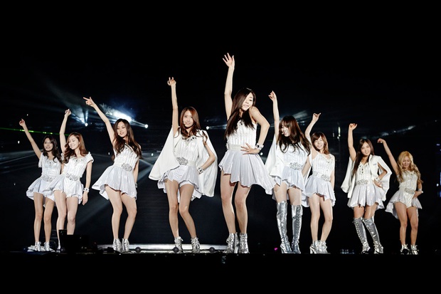 SNSD từng phớt lờ, coi Jessica như người tàng hình trên sân khấu, nữ idol bị cô lập ngay lúc cả nhóm chung vui nhận giải? - Ảnh 23. SNSD từng phớt lờ, coi Jessica như người tàng hình trên sân khấu, nữ idol bị cô lập ngay lúc cả nhóm chung vui nhận giải? - Ảnh 23.