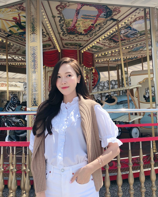 Jessica là fan cứng của áo blouse trắng và chỉ cần xem qua, chị em sẽ chấm được những kiểu đáng diện nhất - Ảnh 3.